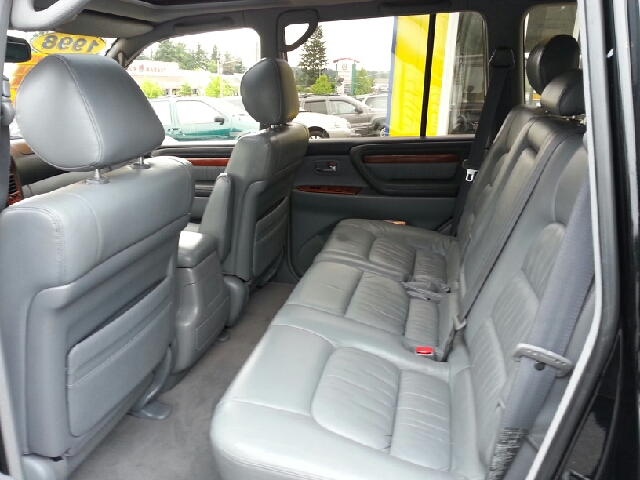 1998 Lexus LX 470 Base