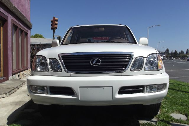 1998 Lexus LX 470 Base