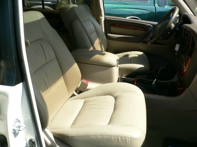 1999 Lexus LX 470 Base