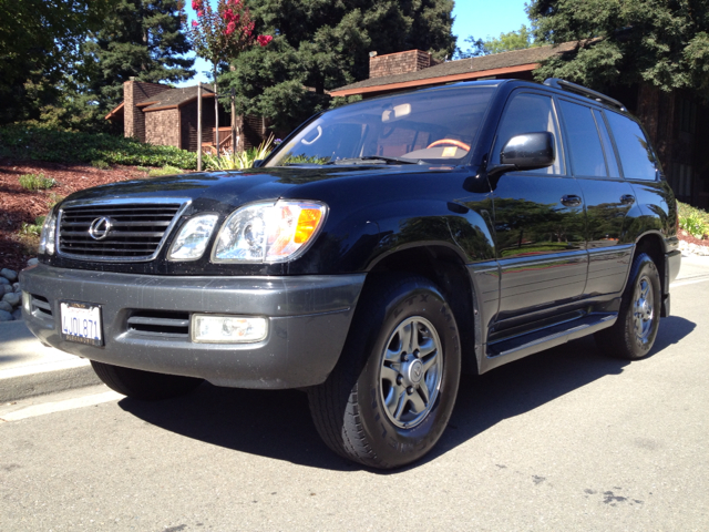 2000 Lexus LX 470 Base