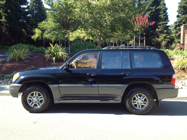 2000 Lexus LX 470 Base