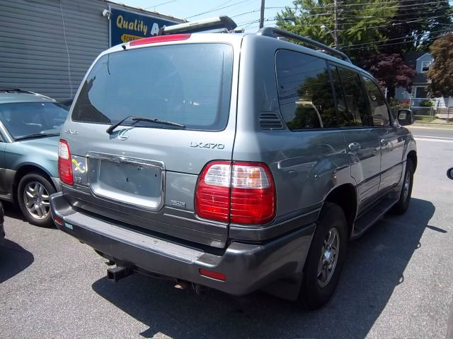 2001 Lexus LX 470 Base