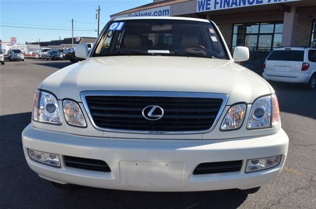 2001 Lexus LX 470 Base