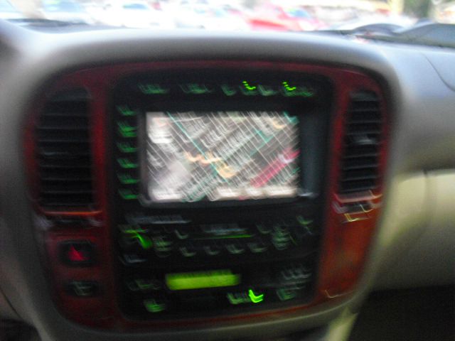 2002 Lexus LX 470 Scion XB