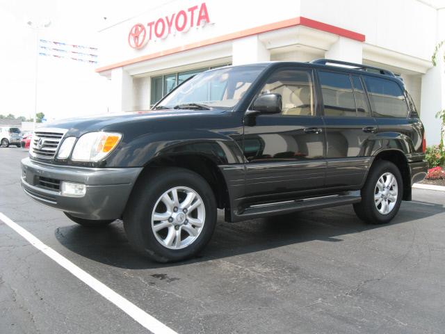 2003 Lexus LX 470 SLT 25