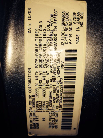 2004 Lexus LX 470 Scion XB