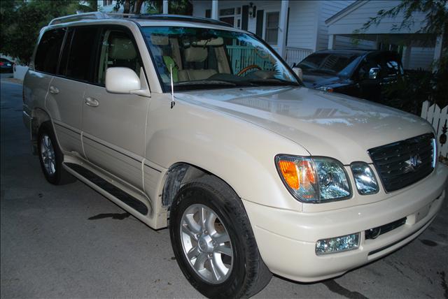 2004 Lexus LX 470 SLT 25