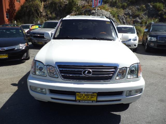 2005 Lexus LX 470 T6 Sport Utility 4D