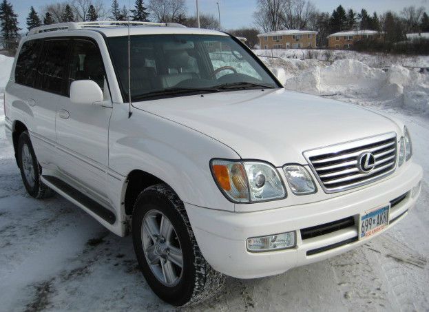 2007 Lexus LX 470 Scion XB