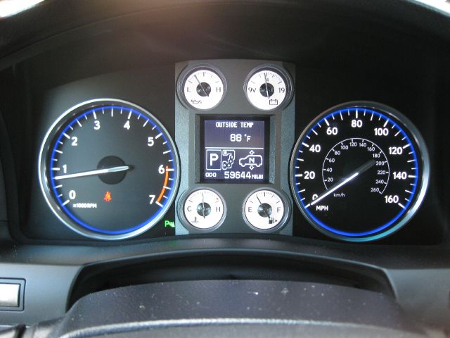 2009 Lexus LX 570 Scion XB