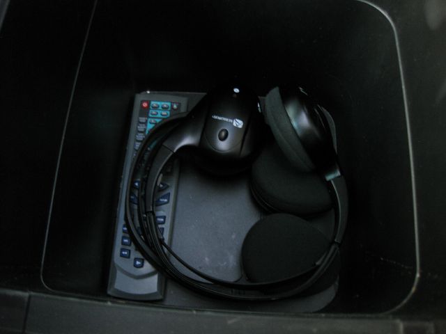 2009 Lexus LX 570 Scion XB