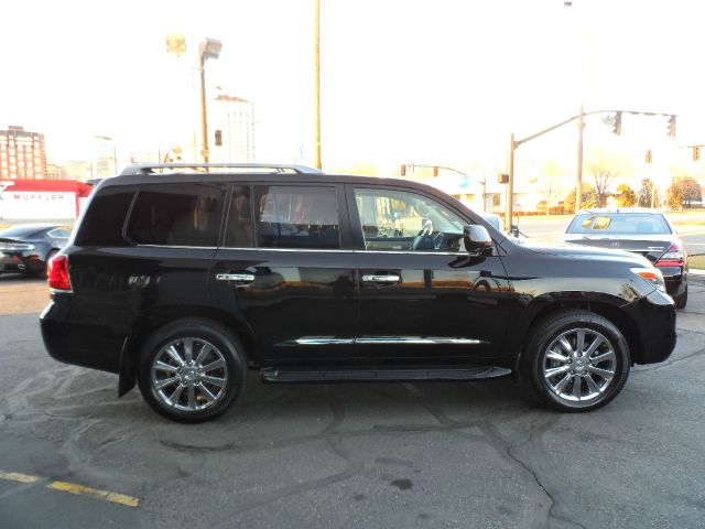 2011 Lexus LX 570 Scion XB