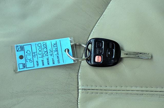 1999 Lexus RX 300 Unknown