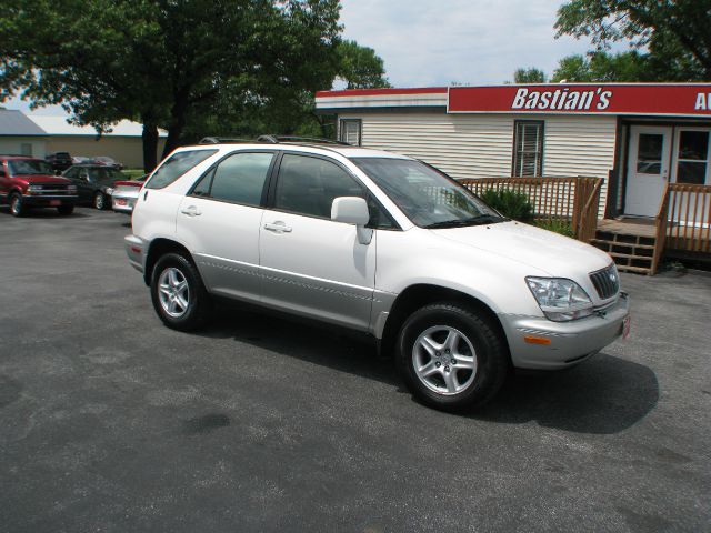 2001 Lexus RX 300 Ram 3500 Diesel 2-WD