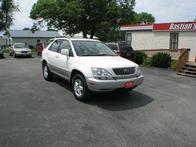 2001 Lexus RX 300 Ram 3500 Diesel 2-WD