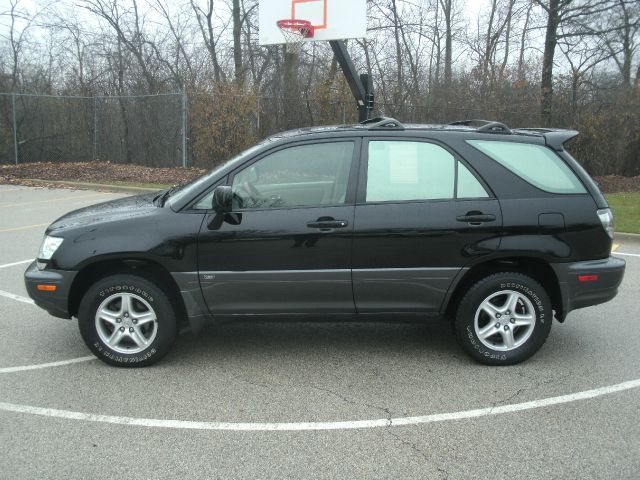 2001 Lexus RX 300 Ram 3500 Diesel 2-WD