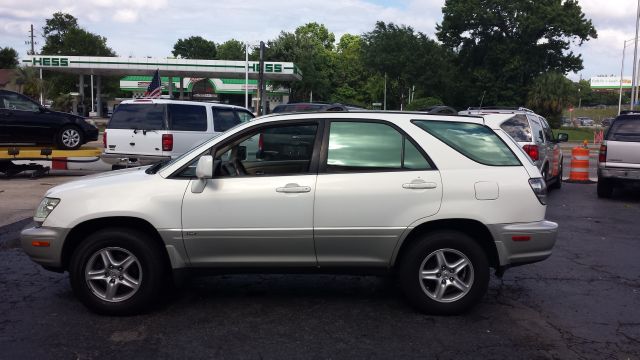 2001 Lexus RX 300 Ram 3500 Diesel 2-WD