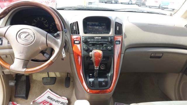 2001 Lexus RX 300 Ram 3500 Diesel 2-WD