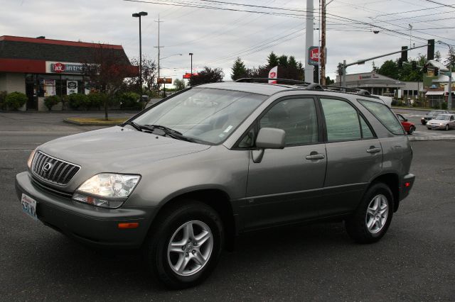 2001 Lexus RX 300 Ram 3500 Diesel 2-WD