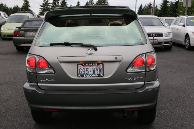 2001 Lexus RX 300 Ram 3500 Diesel 2-WD