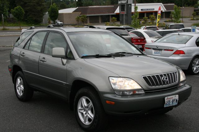 2001 Lexus RX 300 Ram 3500 Diesel 2-WD