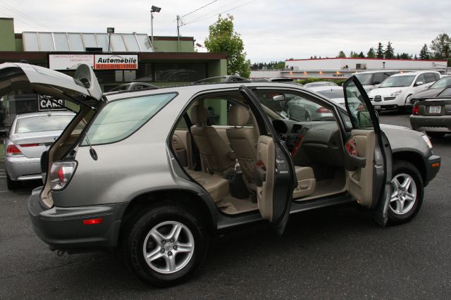 2001 Lexus RX 300 Ram 3500 Diesel 2-WD