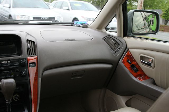 2001 Lexus RX 300 Ram 3500 Diesel 2-WD