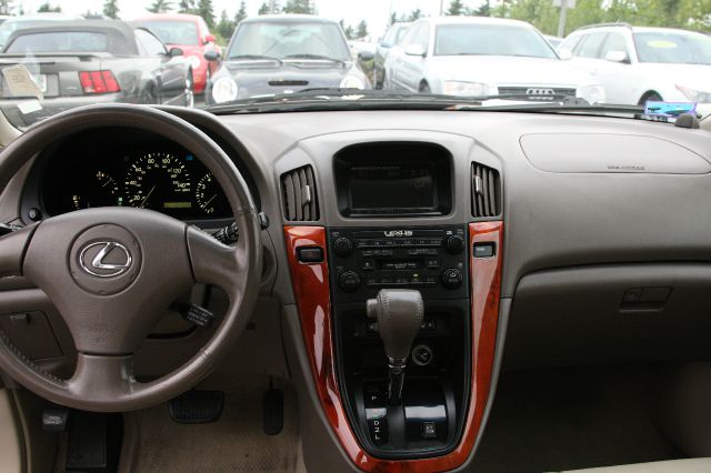 2001 Lexus RX 300 Ram 3500 Diesel 2-WD