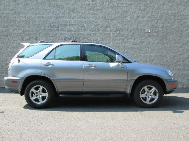 2001 Lexus RX 300 Ram 3500 Diesel 2-WD