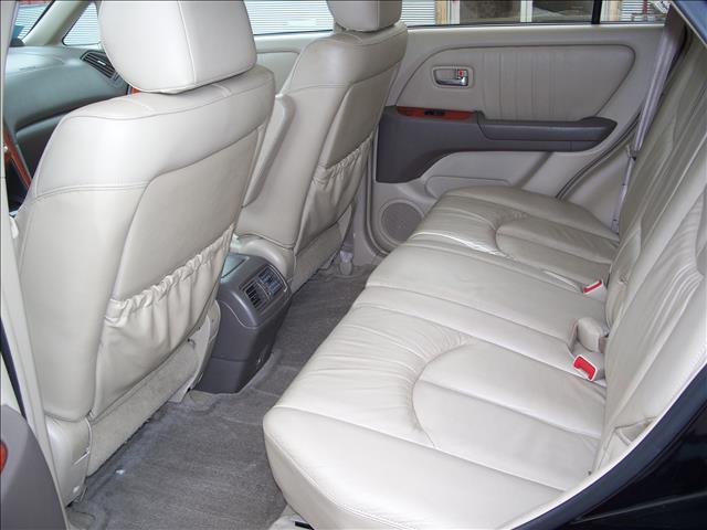 2001 Lexus RX 300 Ram 3500 Diesel 2-WD