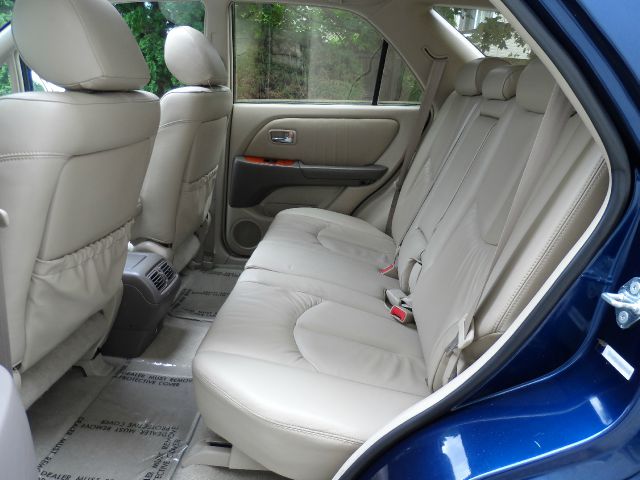 2001 Lexus RX 300 Ram 3500 Diesel 2-WD