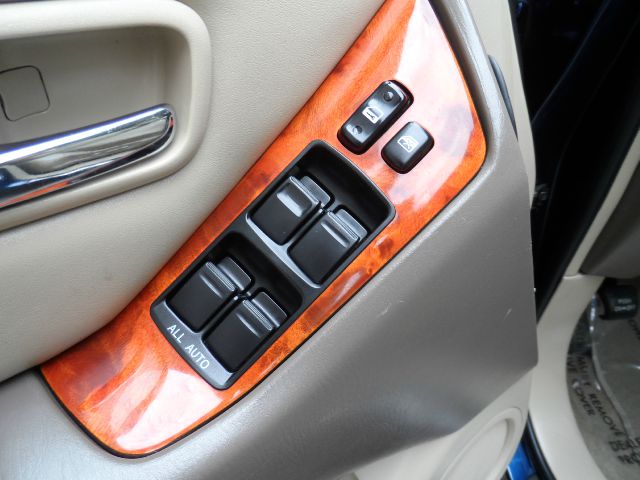 2001 Lexus RX 300 Ram 3500 Diesel 2-WD