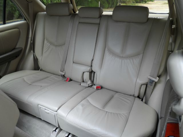 2001 Lexus RX 300 Ram 3500 Diesel 2-WD