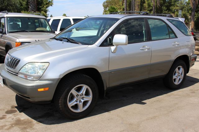 2001 Lexus RX 300 Ram 3500 Diesel 2-WD