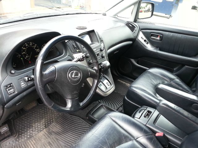 2001 Lexus RX 300 Ram 3500 Diesel 2-WD