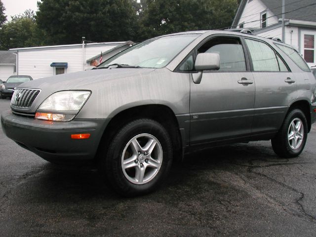 2001 Lexus RX 300 Ram 3500 Diesel 2-WD