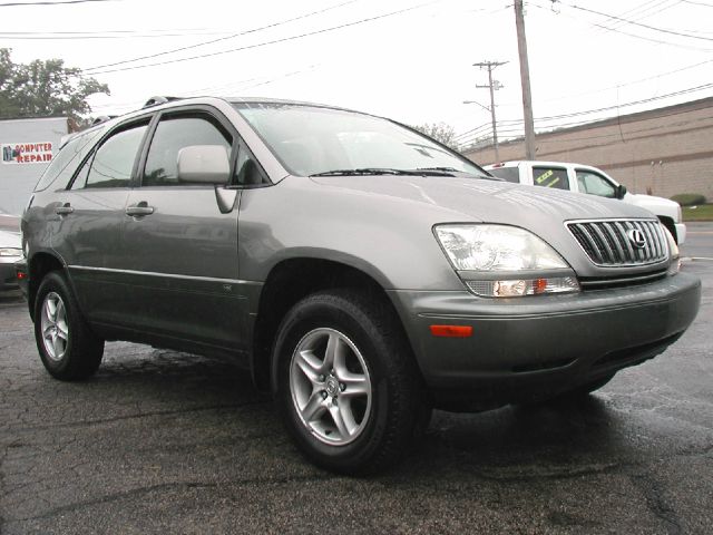 2001 Lexus RX 300 Ram 3500 Diesel 2-WD