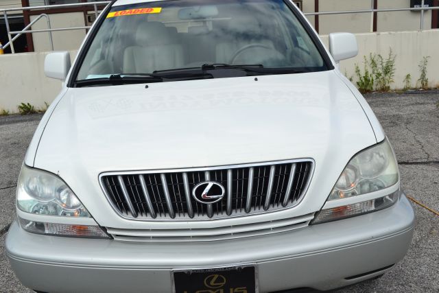 2001 Lexus RX 300 Ram 3500 Diesel 2-WD