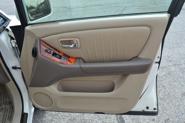 2001 Lexus RX 300 Ram 3500 Diesel 2-WD