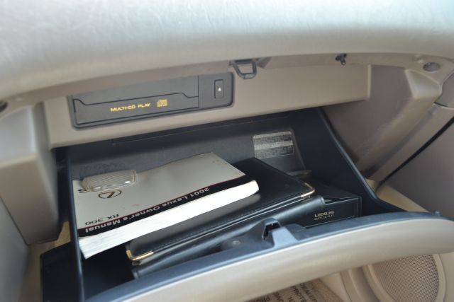 2001 Lexus RX 300 Ram 3500 Diesel 2-WD