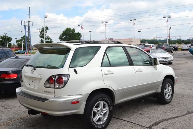 2001 Lexus RX 300 Ram 3500 Diesel 2-WD