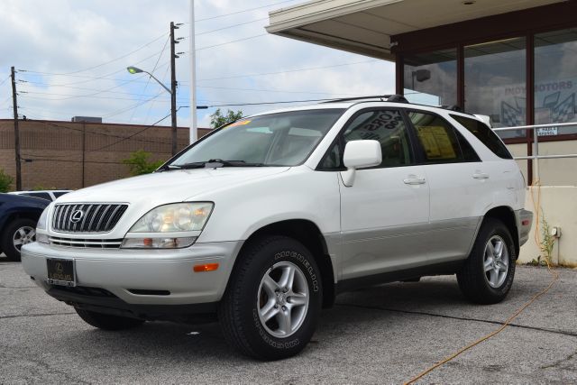 2001 Lexus RX 300 Ram 3500 Diesel 2-WD