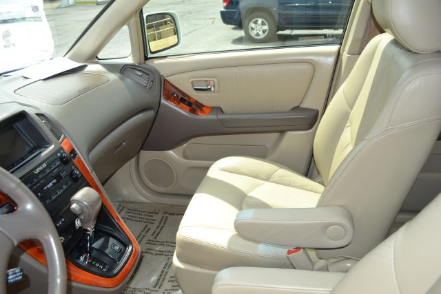 2001 Lexus RX 300 Ram 3500 Diesel 2-WD