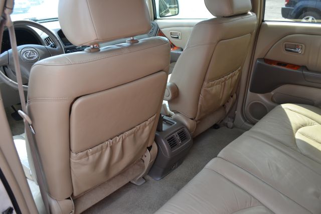 2001 Lexus RX 300 Ram 3500 Diesel 2-WD