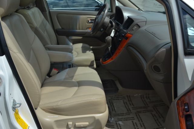 2001 Lexus RX 300 Ram 3500 Diesel 2-WD