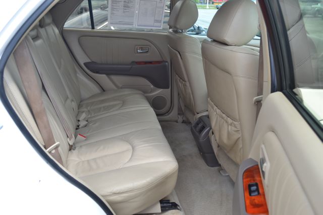 2001 Lexus RX 300 Ram 3500 Diesel 2-WD