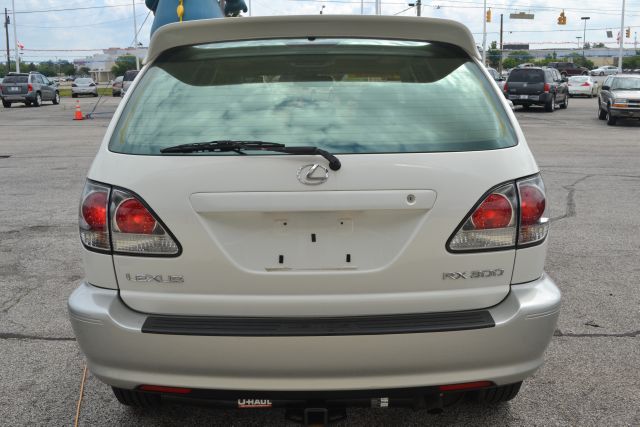 2001 Lexus RX 300 Ram 3500 Diesel 2-WD