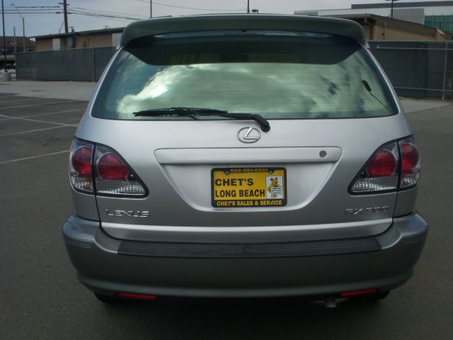 2001 Lexus RX 300 Ram 3500 Diesel 2-WD