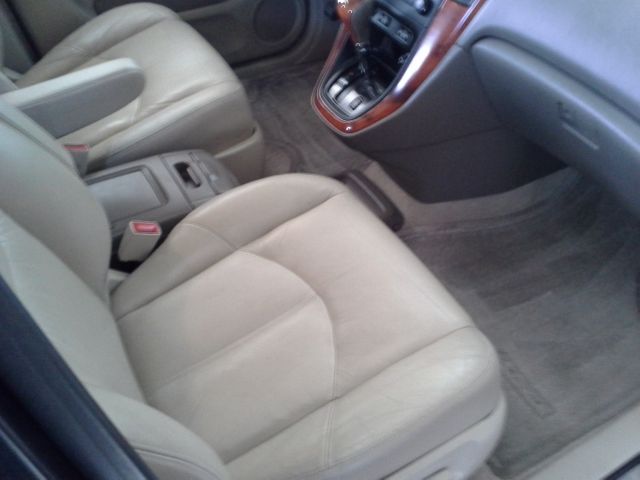 2002 Lexus RX 300 Ram 3500 Diesel 2-WD