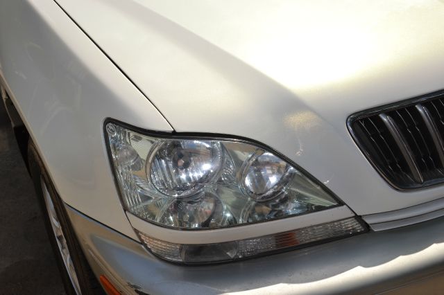 2002 Lexus RX 300 Ram 3500 Diesel 2-WD